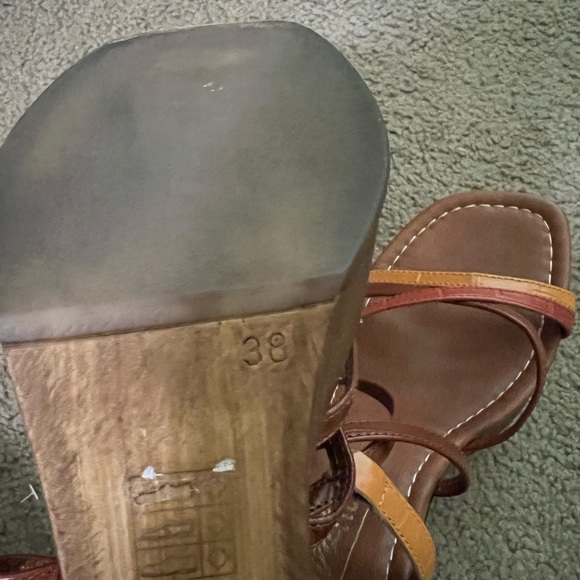 L’Intervalle Strappy Platform Sandals in Size 38 - Picture 2 of 4